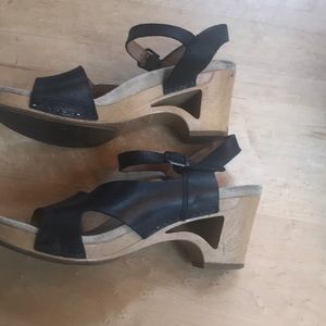 Dansko sandal